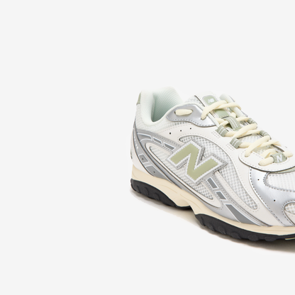 New Balance 204L