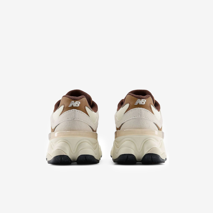 New Balance 9060 Lace 'Breakfast Tea Angora