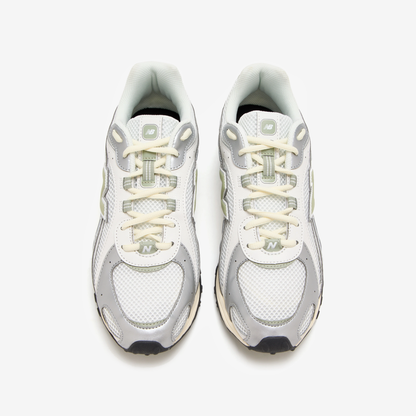 New Balance 204L