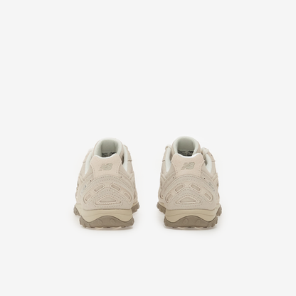 New Balance 204L Beige