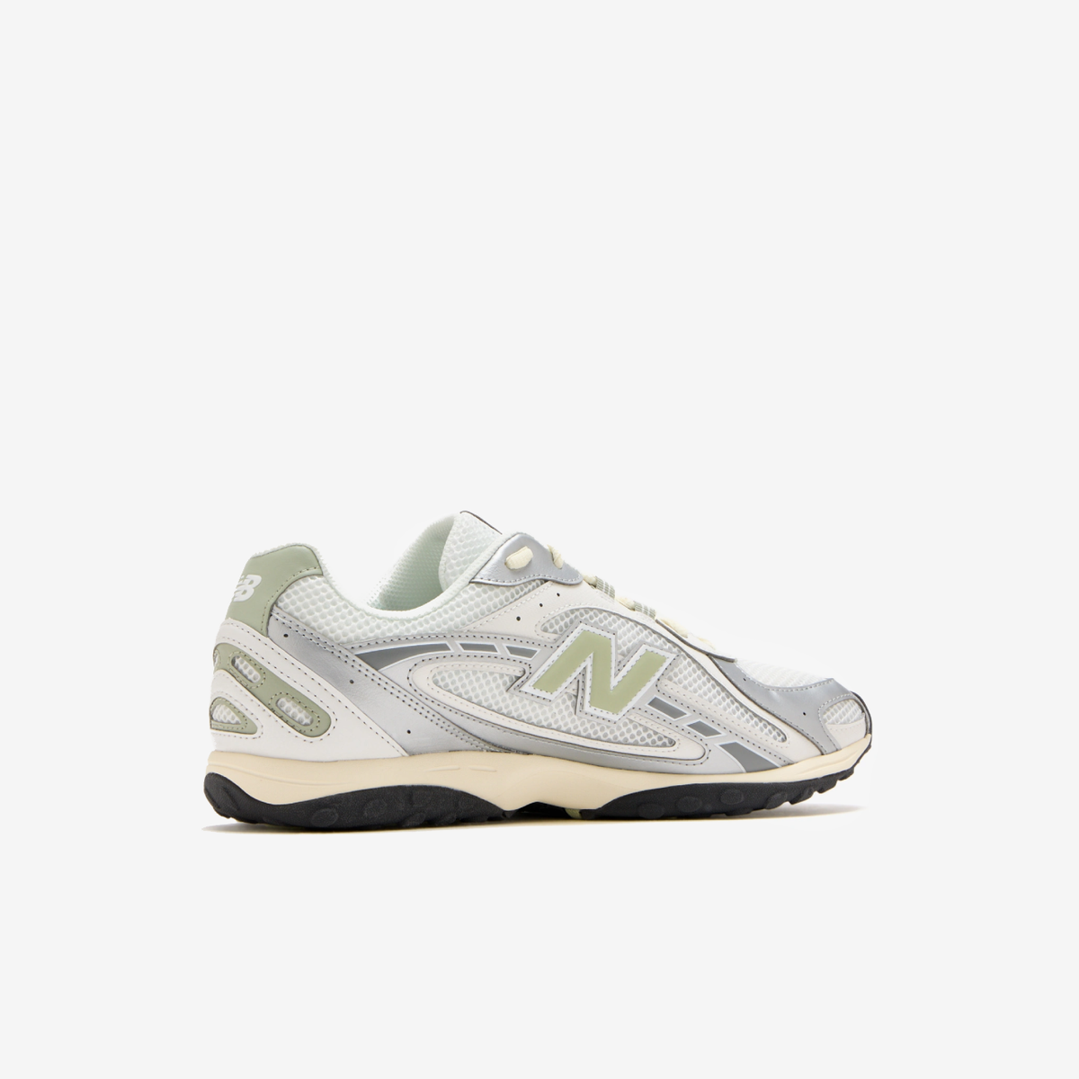 New Balance 204L
